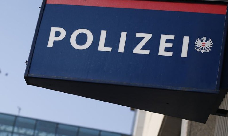 Austrijos policija aiškinasi vyro tapatybę.