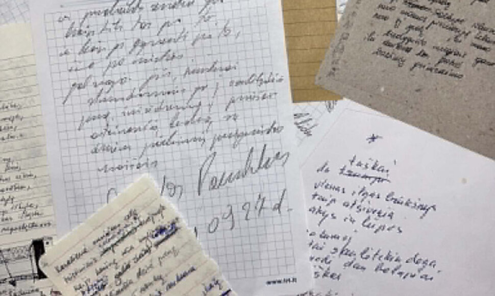 Poetų rankra&scaron;čių paroda AP galerijoje
