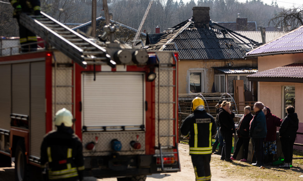 Sudegęs gyvenamasis namas Riovonių gatvėje