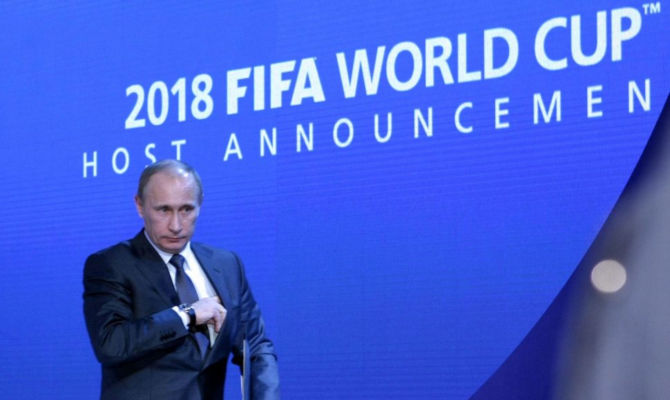 2010 metais tuometinis Rusijos premjeras Vladimiras Putinas įkalbėjo FIFA rengti 2018-ųjų čempionatą savo šalyje