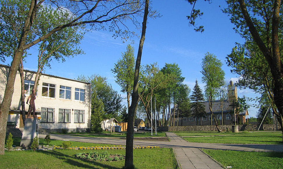 Kapčemiesčio centrinė aik&scaron;tė