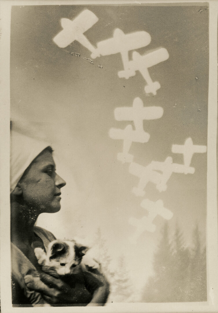 Fotomontažas su lėktuvėliais, 1932