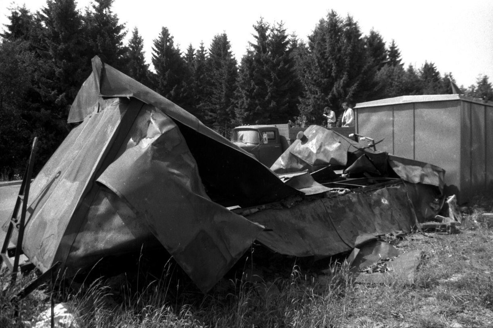 Sovietų omonininkų suniokotas Lietuvos muitinės postas Medininkuose, Lietuvos Respublikos pasienyje ties Baltarusija