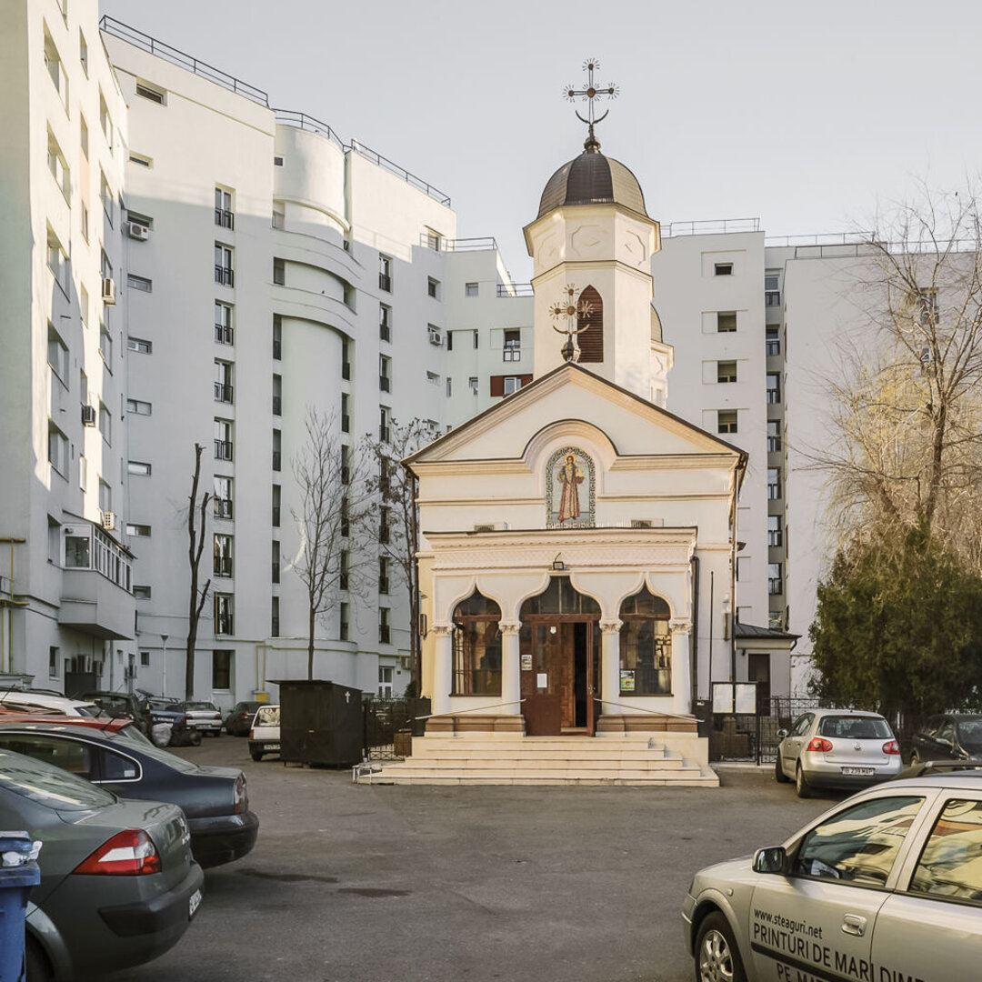 7A_R_Laub_Mobile_Churches_LightBoxes_07