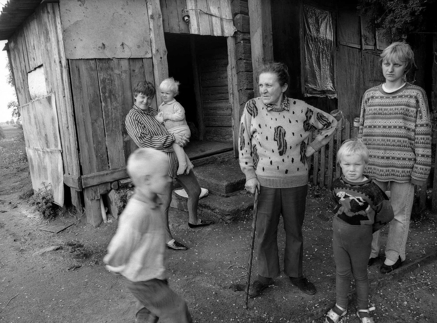 Daugevaikė &scaron;eima. Gižai 2002