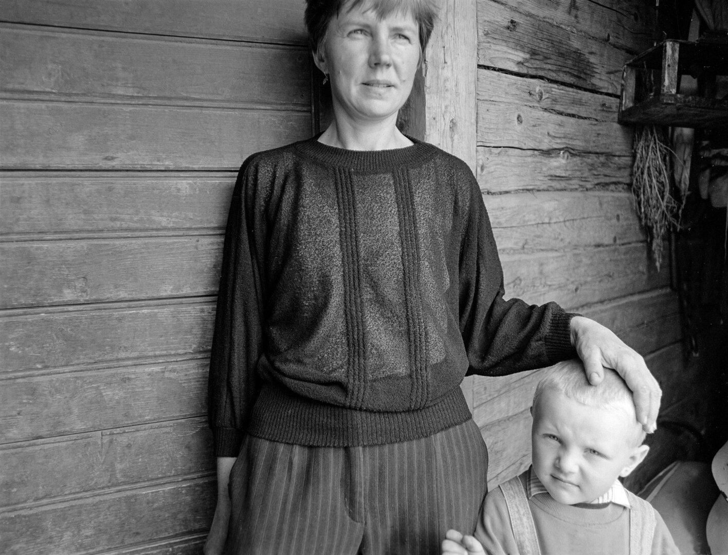 _&copy;V.Juraitis.Motina ir sūnus. Stirni&scaron;kiai.2004