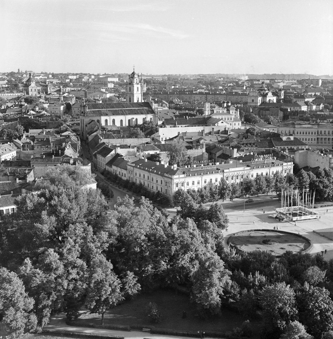 Senamiestis nuo Pilies kalno, 1965