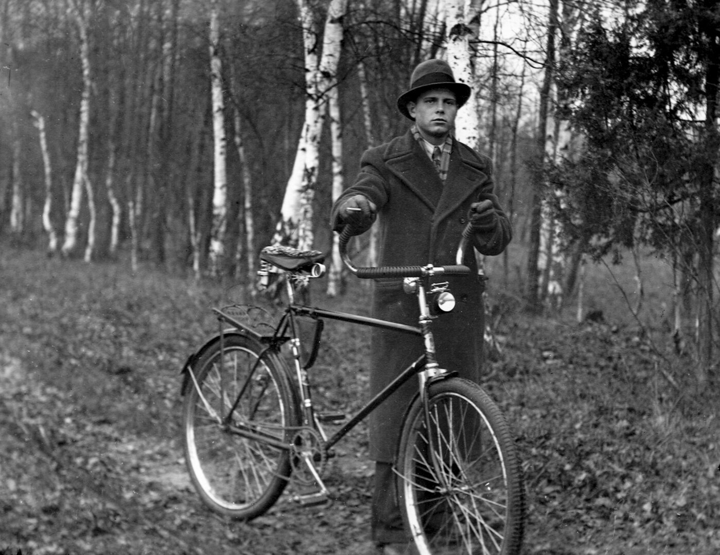 Eduardas Jusys, Santaka, 1938