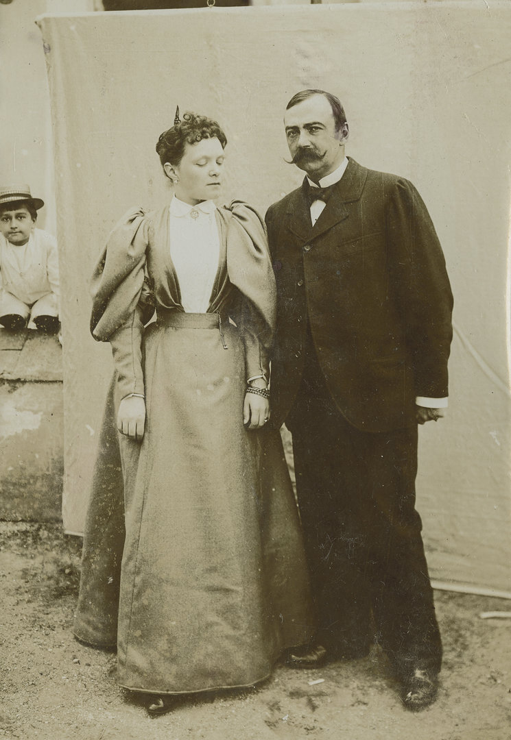 Aleksandras Mei&scaron;tovičius su žmona Sofija Kosakovska. Vaitku&scaron;kis, 1895 m.