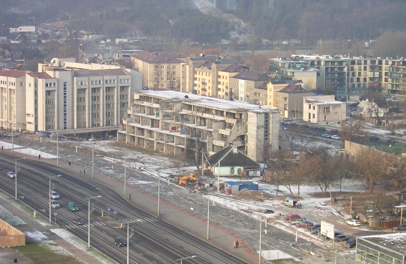 &bdquo;Quadrum&ldquo; vietoje stovėjęs pastatas vaiduoklis, 2009 m.