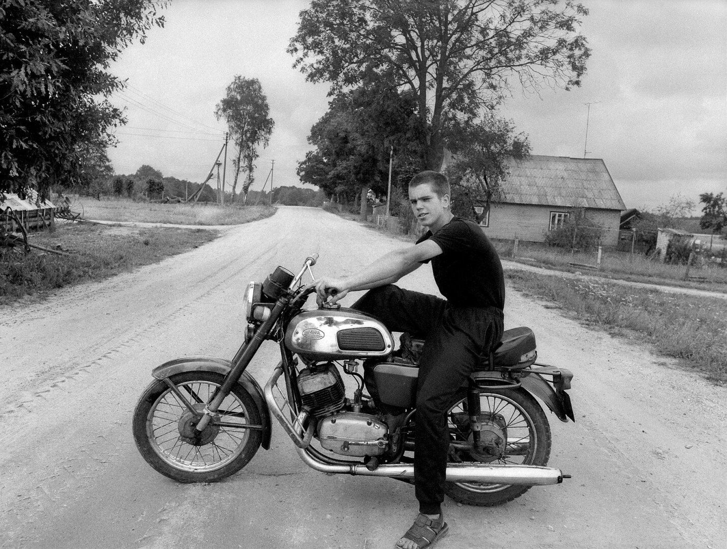 Jaunuolis su Jawa Stirni&scaron;kiuose. 2004
