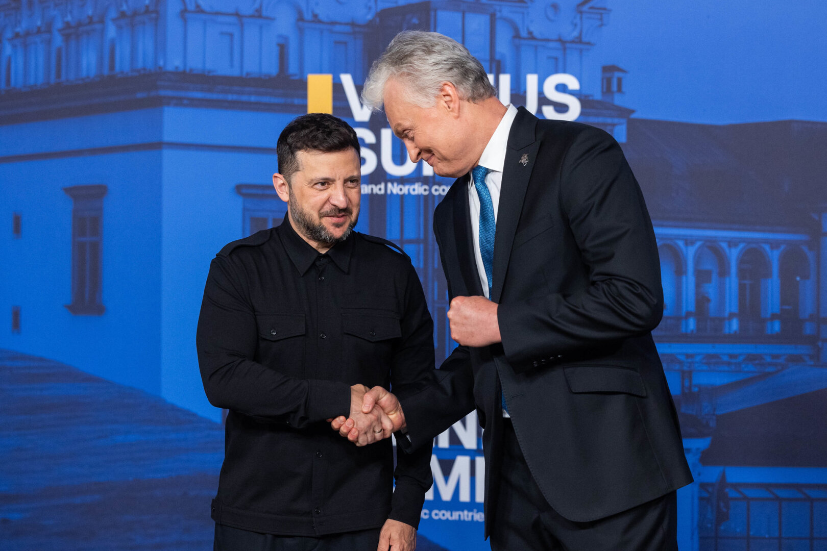 Volodymyras Zelenskis ir Gitanas Nausėda Bukare&scaron;to devintuko ir &Scaron;iaurės &scaron;alių vadovų susitikime