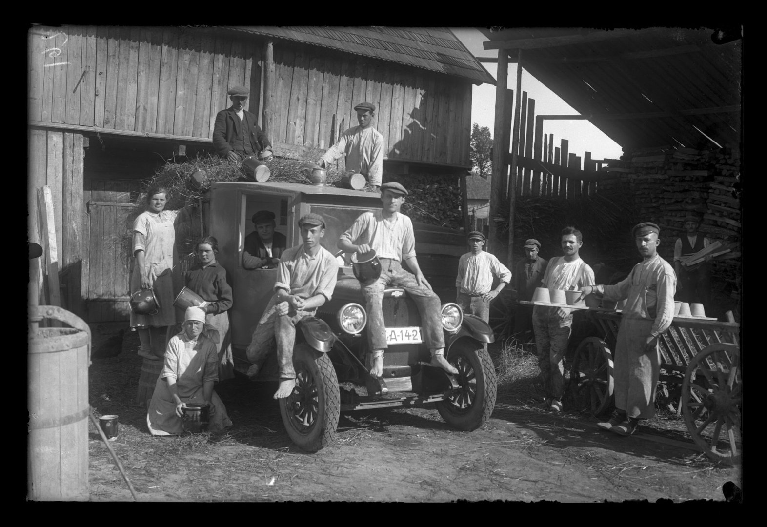 Puodžiai ruošiasi turgun. 1928 m.