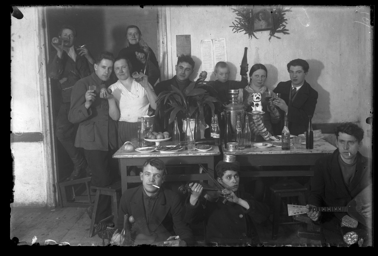 Vakarėlis. 1930 m.