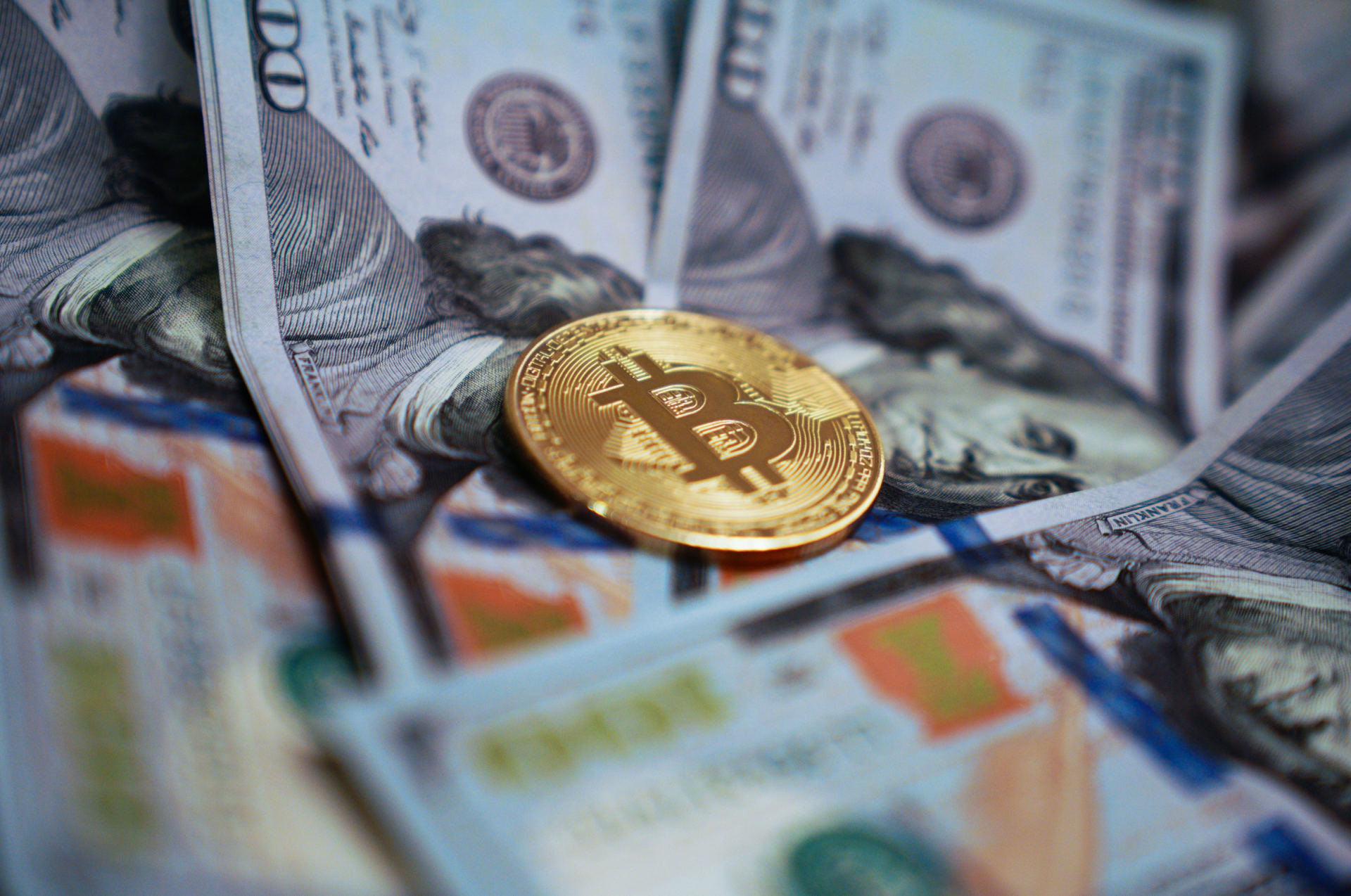 Investuokite į bitkoinų patarimus - Gaukpaskola