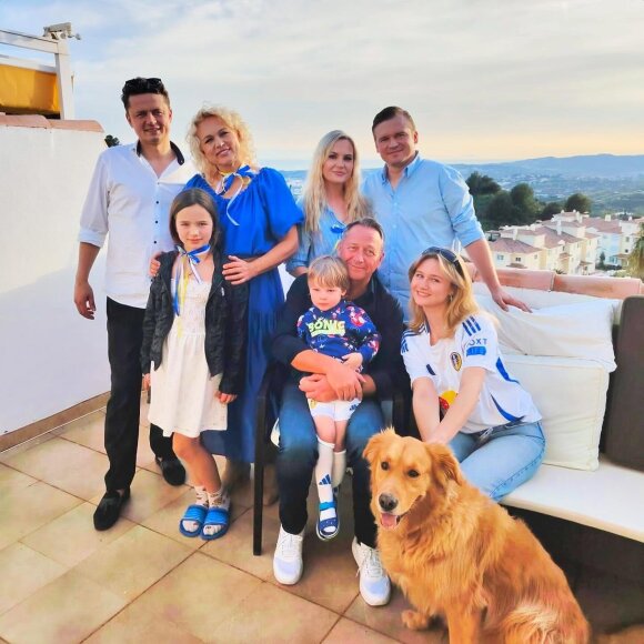 Regvita MacDonald su &scaron;eima