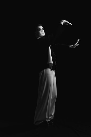 Rokas Yan