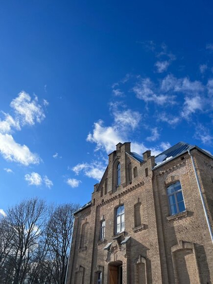 Restauruojamas Kamari&scaron;kių dvaras virs menininkų kūrybos erdve