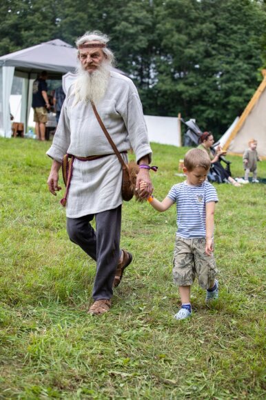 Festivalio &bdquo;Mėnuo juodaragis XXIV&ldquo; dalyviai 