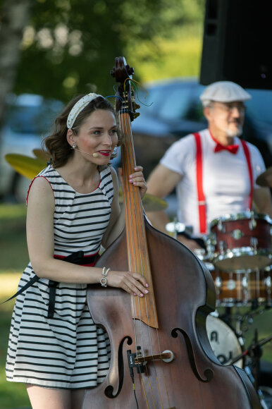 Retro swing kabaret stiliaus grupė &bdquo;Kartą Amerikoj&ldquo;