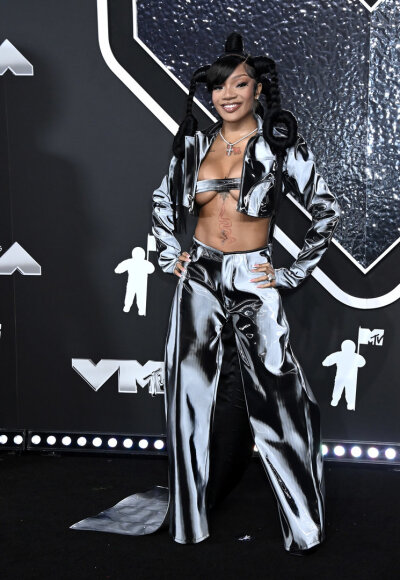 2024-ųjų MTV Vaizdo klipų apdovanojimų kilimas &ndash; GloRilla