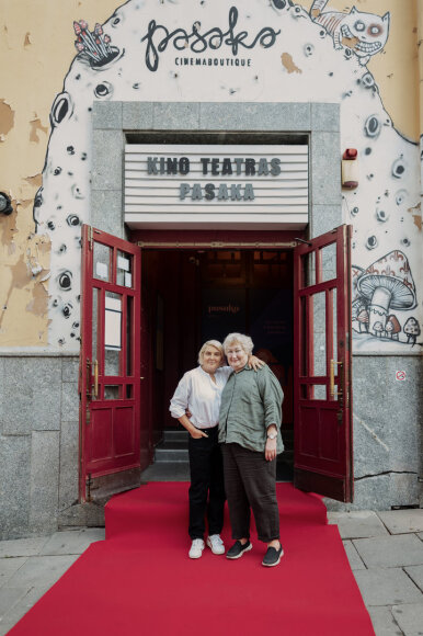 15-ojo kino teatro &bdquo;Pasaka&ldquo; gimtadienio akimirka