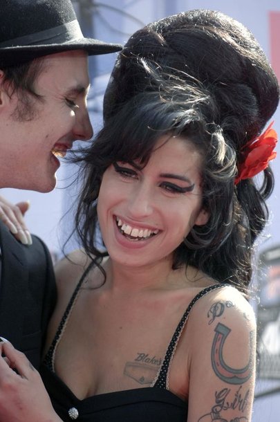 Amy Winehouse su vyru Blake'u Fielderiu