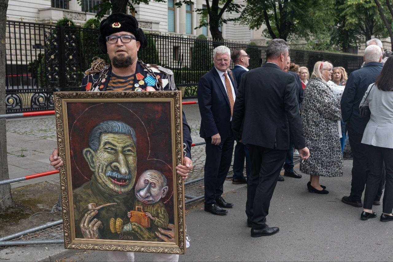 Putiną kritikavusio menininko žudikas sulaikytas: jis turėjo Sakartvelo pasą